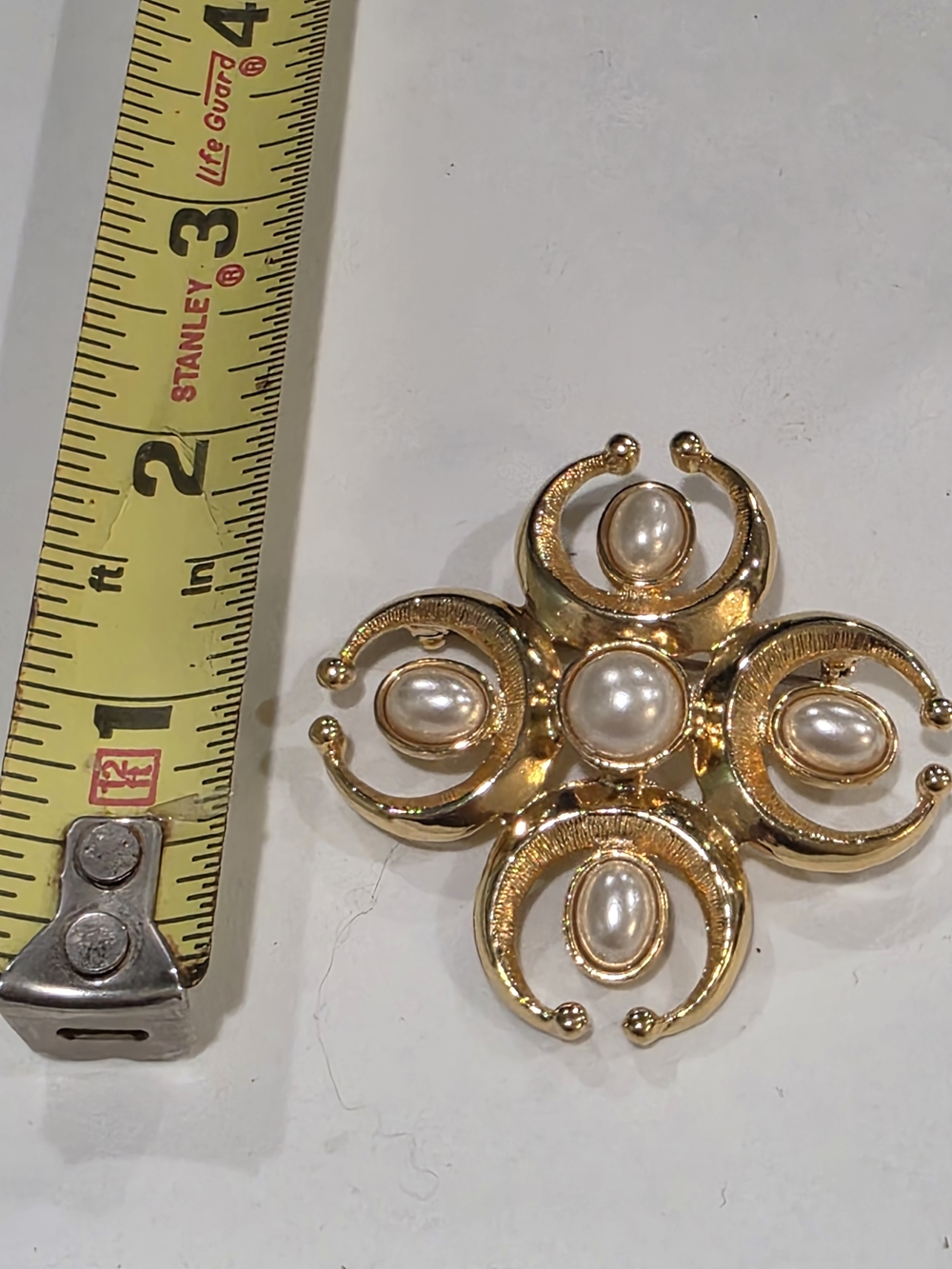 Vintage Gold-Tone Maltese Cross Brooch with Faux Pearl Accents - Picture 3 of 5